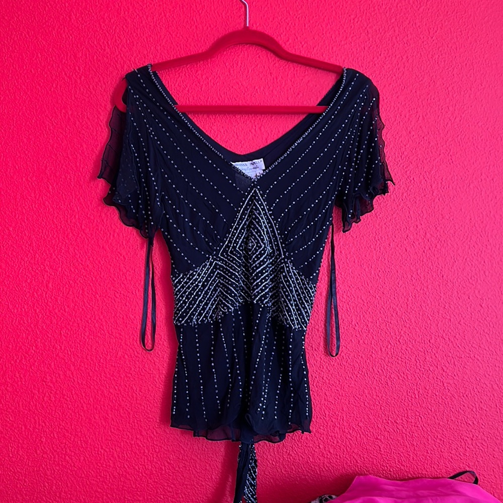 ADRIANNA PAPELL Evening Essentials 100% silk top (Large)